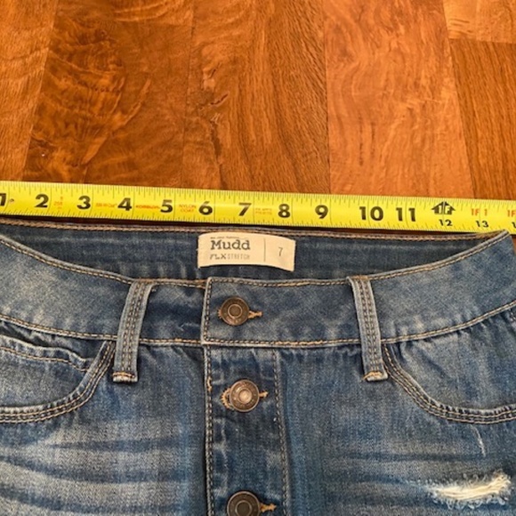 Mudd Jean Skirt Sz 7 + ♥️All $10 items in closet are 2 for $15♥️ - Picture 5 of 7